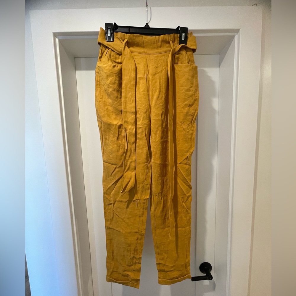 NWOT Lovers + Friends paper bag trouser pants w tie